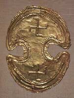 Свастика на Нагрудном знаке воина, Крит, 1500-1000 до н.э.