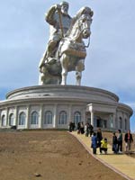Памятник Чингисхану. Монголия