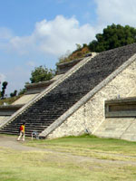 Мексика: огромная, нераскопанная пирамида в Чолуле
