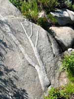 Мегалитические камни на горе Пидан