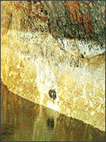 Надписи на стенах глубоко в пещерах Ломбрив. Иллюстрация из книги Светланы Левашовой «Откровение»