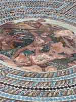 Мозаика с изображением людей, героев и богов