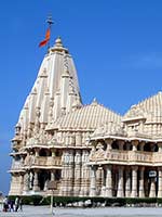 Луковицеобразные купола храма Шивы (Somnath temple), Гуджарат (Gujarat)
