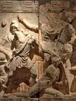 Сражение между римлянами и парфянами. Барельеф из цикла «Парфянские войны». Эфес
